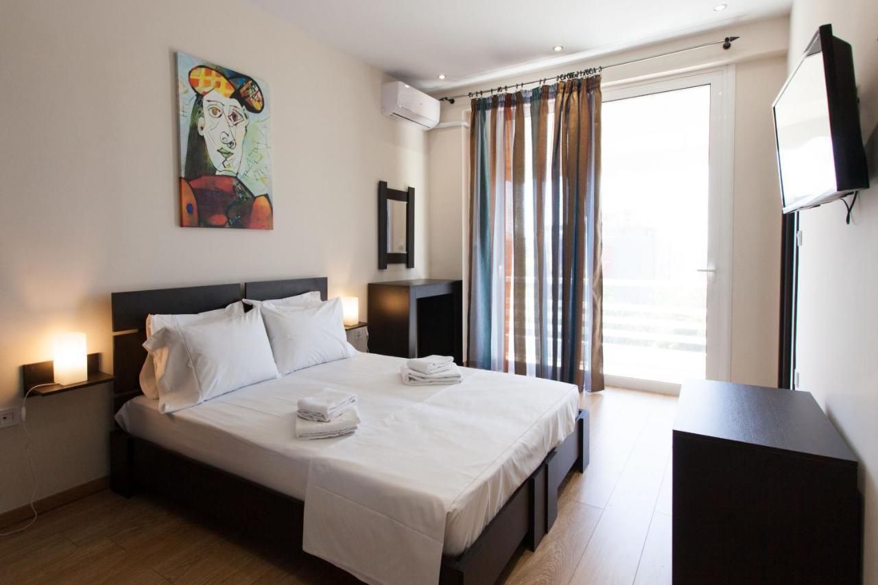 Modern Apt In Glyfada A Breath Away From The Sea - The View Athen Exterior foto