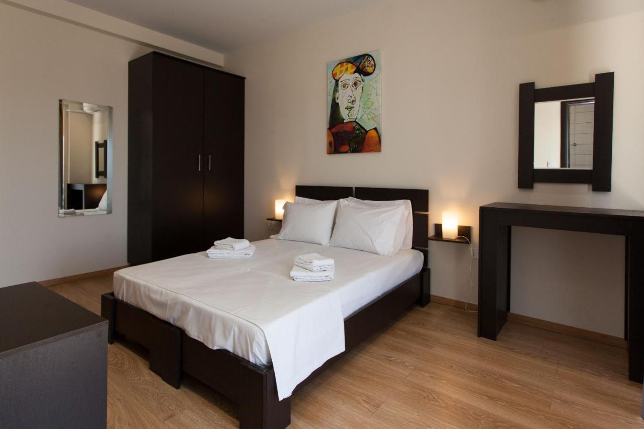 Modern Apt In Glyfada A Breath Away From The Sea - The View Athen Exterior foto
